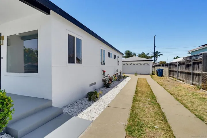 1038 Oaklawn, Chula Vista, California 91911
