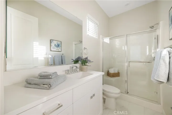 Full Bath Ensuite on 1st floor
