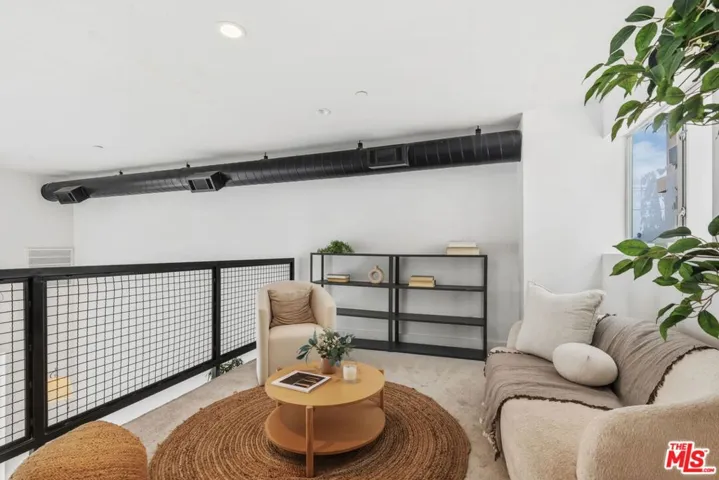 1933 W Kingston Place, Los Angeles, California 90026