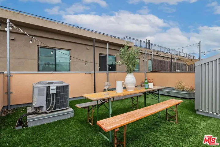 1933 W Kingston Place, Los Angeles, California 90026