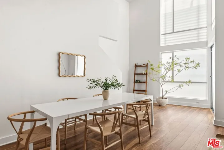 1933 W Kingston Place, Los Angeles, California 90026