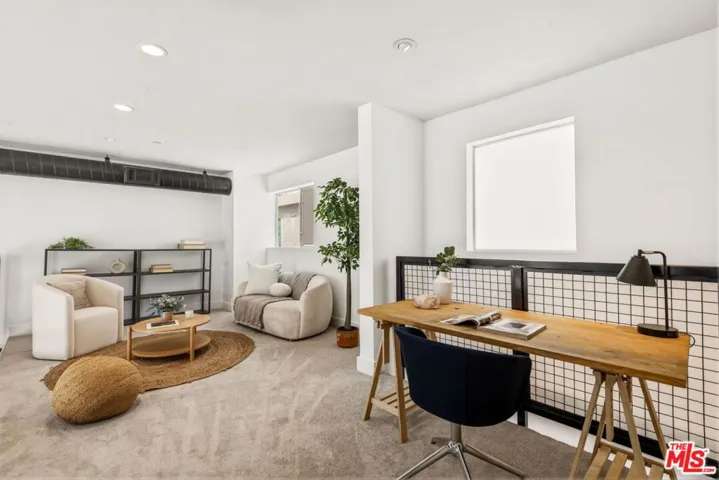 1933 W Kingston Place, Los Angeles, California 90026