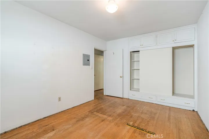 14748 Magnolia, Sherman Oaks, California 91403