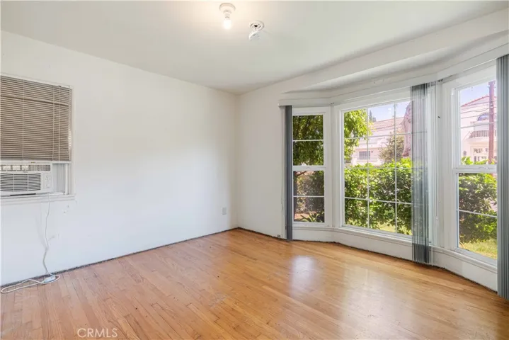 14748 Magnolia, Sherman Oaks, California 91403