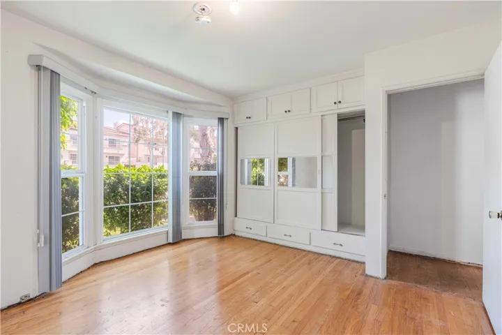 14748 Magnolia, Sherman Oaks, California 91403