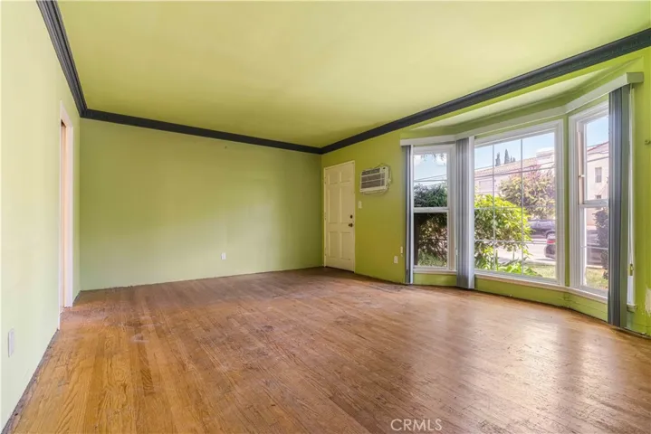 14748 Magnolia, Sherman Oaks, California 91403