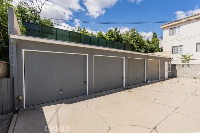14748 Magnolia, Sherman Oaks, California 91403