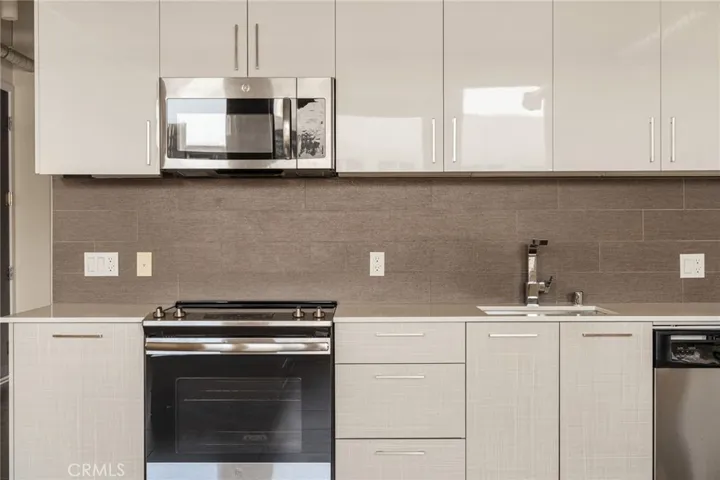 939 S Broadway #1001, Los Angeles, California 90015
