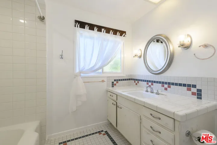 Bathroom 4