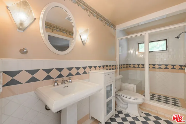 Bathroom 3