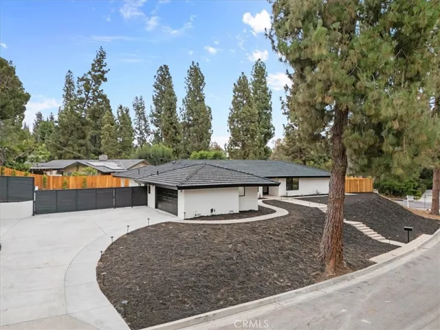 2000 Redondo, Fullerton, California 92835