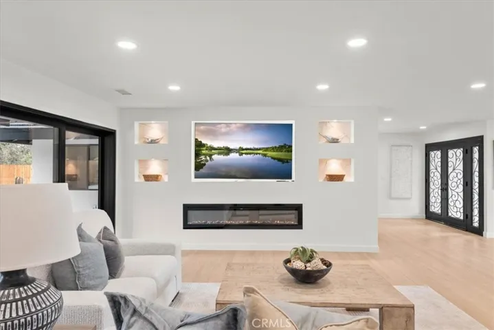 2000 Redondo, Fullerton, California 92835