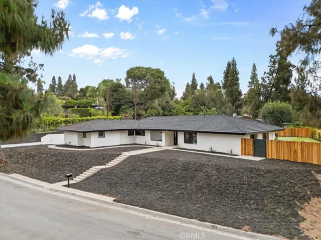 2000 Redondo, Fullerton, California 92835