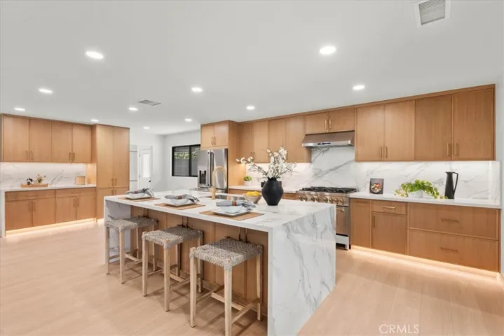 2000 Redondo, Fullerton, California 92835