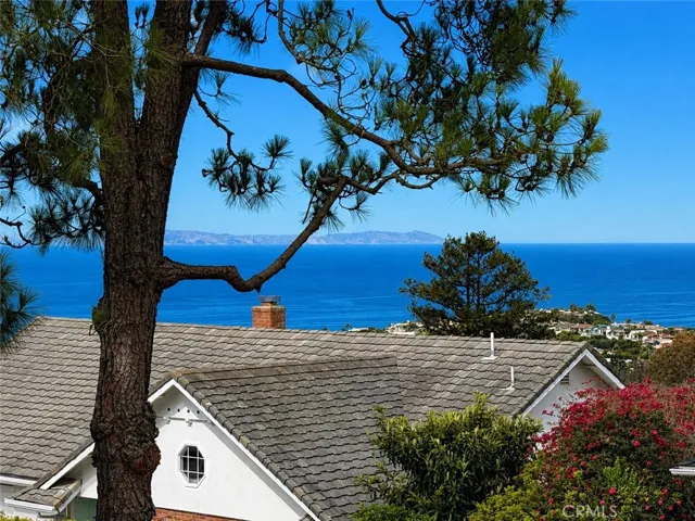 3044 Cresta, Laguna Beach, California 92651
