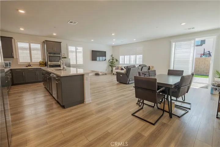 4953 Boston Ivy St, Fontana, California 92336