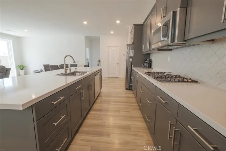 4953 Boston Ivy St, Fontana, California 92336