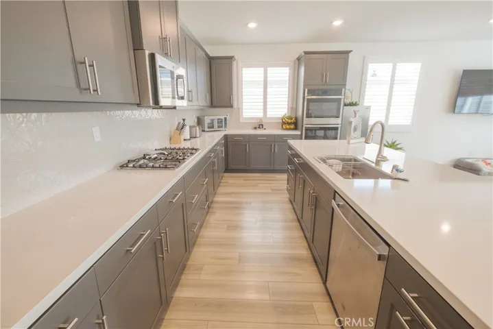 4953 Boston Ivy St, Fontana, California 92336