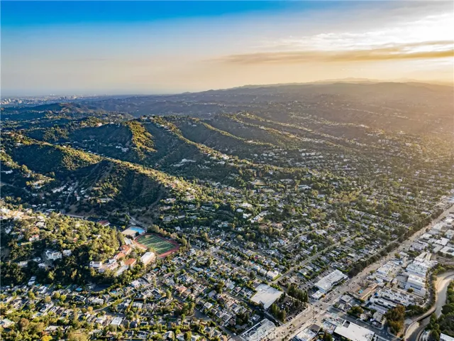 12448 Laurel Terrace Drive, Studio City, California 91604