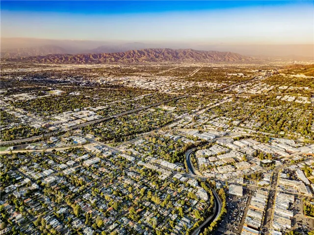 12448 Laurel Terrace Drive, Studio City, California 91604