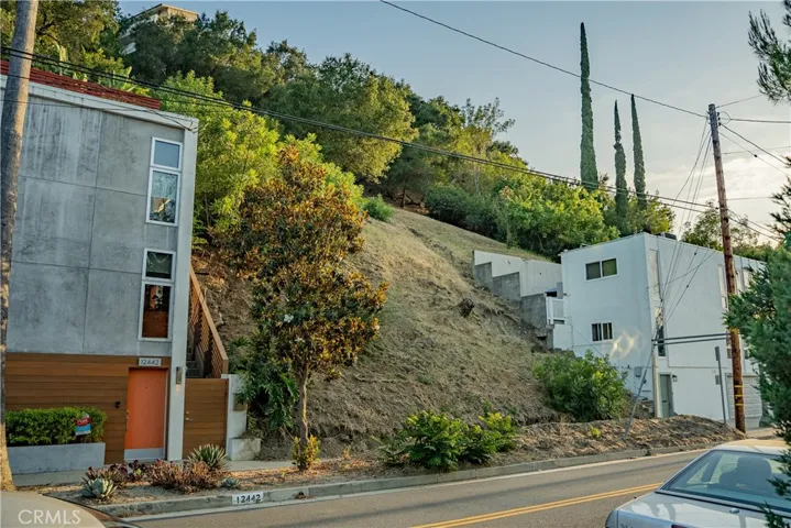 12448 Laurel Terrace Drive, Studio City, California 91604