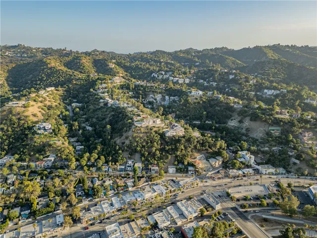 12448 Laurel Terrace Drive, Studio City, California 91604