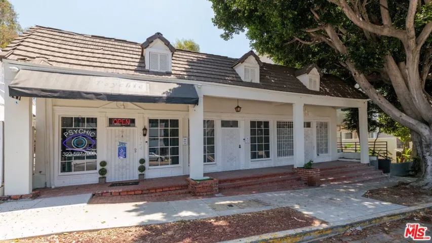 2120 N Cahuenga Boulevard, Los Angeles, California 90068