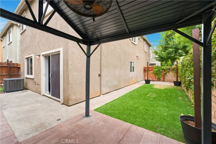 13471 Sunny Palms Ln, Sylmar, California 91342