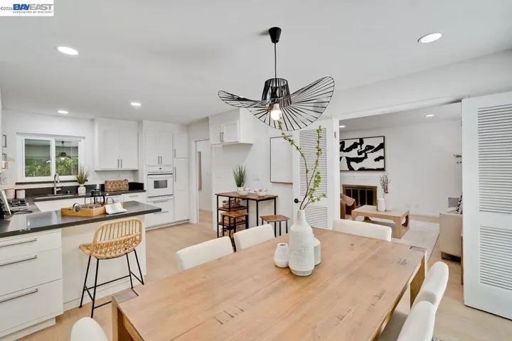 997 Ilima Way, Palo Alto, California 94306-2618