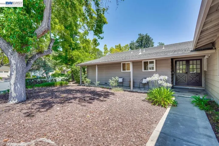 997 Ilima Way, Palo Alto, California 94306-2618
