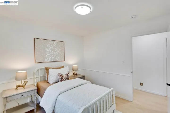 997 Ilima Way, Palo Alto, California 94306-2618
