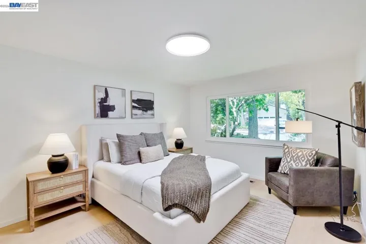 997 Ilima Way, Palo Alto, California 94306-2618