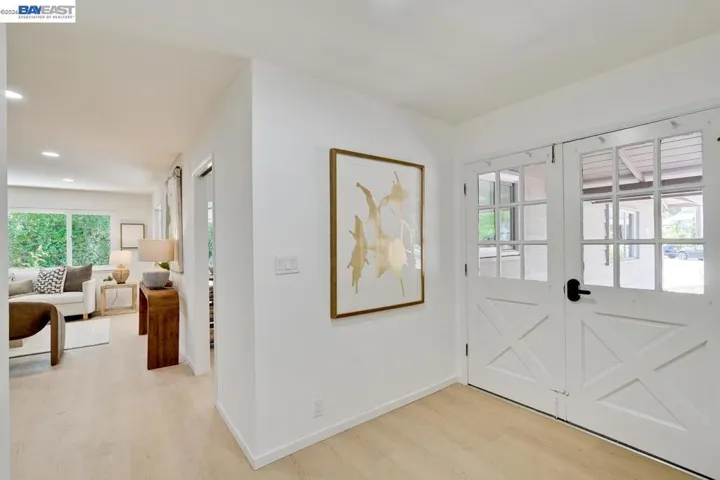 997 Ilima Way, Palo Alto, California 94306-2618