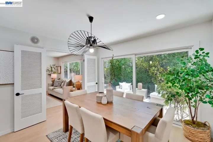 997 Ilima Way, Palo Alto, California 94306-2618