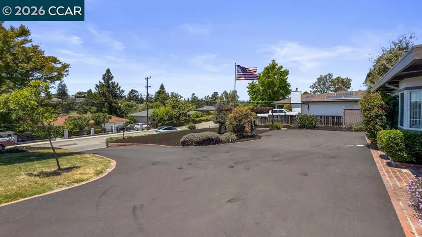 17786 Parker Rd, Castro Valley, California 94546