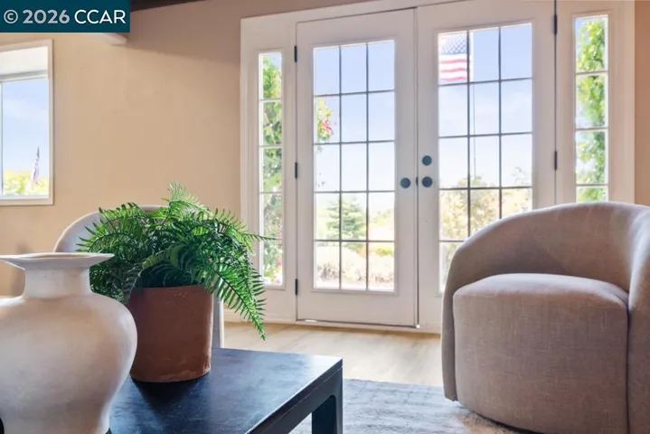 17786 Parker Rd, Castro Valley, California 94546