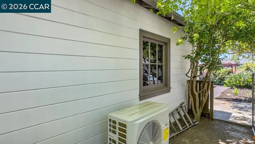17786 Parker Rd, Castro Valley, California 94546