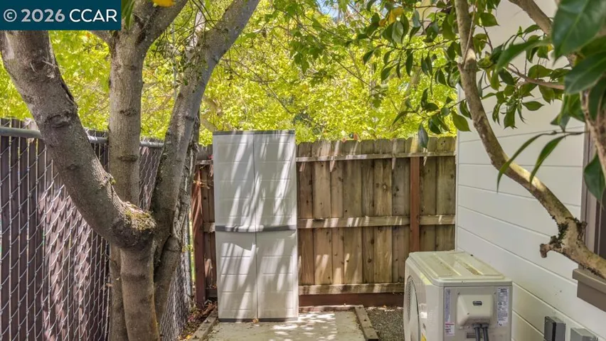 17786 Parker Rd, Castro Valley, California 94546