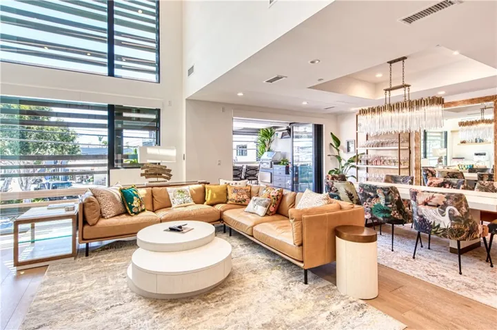 419 29th Street, Newport Beach, California 92663