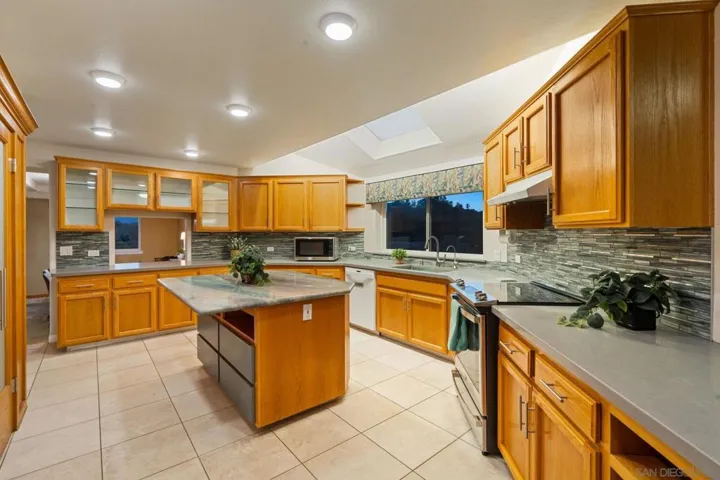 16997 Sky Valley Dr, Ramona, California 92065