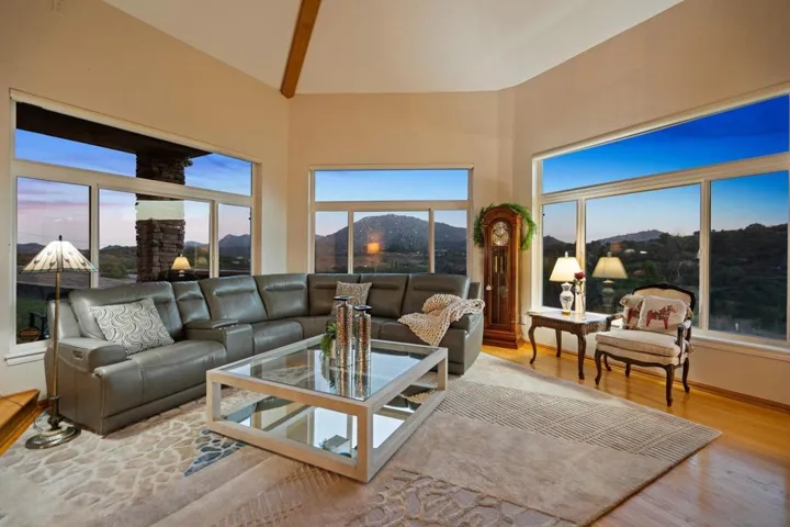 16997 Sky Valley Dr, Ramona, California 92065