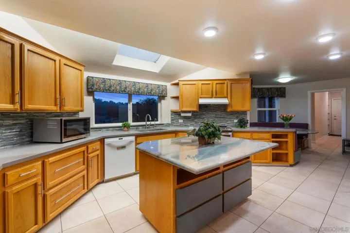16997 Sky Valley Dr, Ramona, California 92065