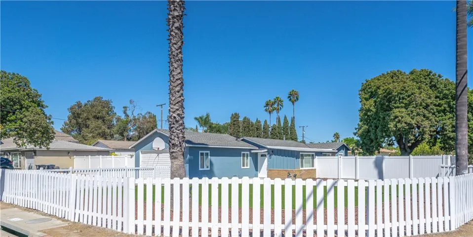 4301 W Lilac, Santa Ana, California 92704