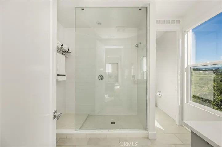 201 Lynx, Irvine, California 92618