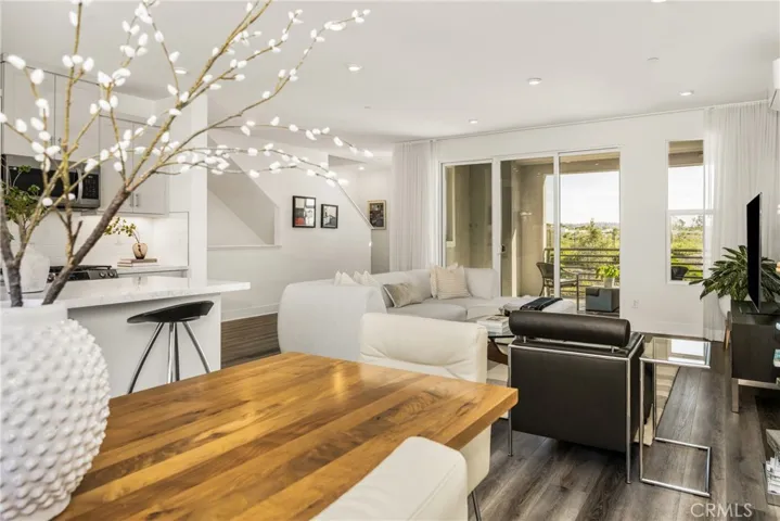 201 Lynx, Irvine, California 92618