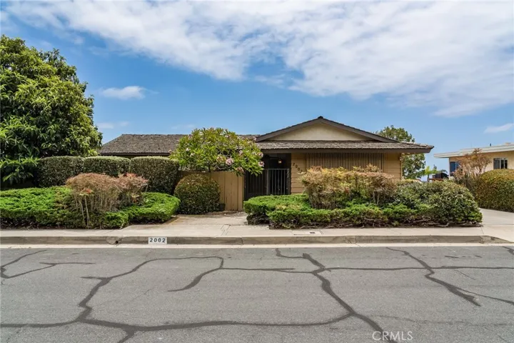 2002 Entrada Paraiso, San Clemente, California 92672