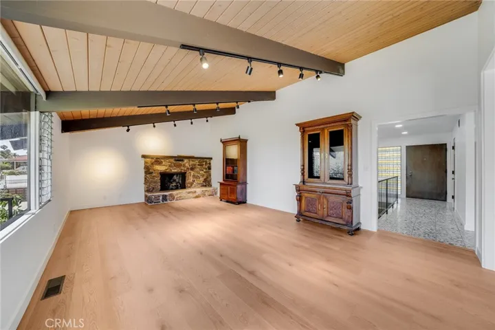 2002 Entrada Paraiso, San Clemente, California 92672