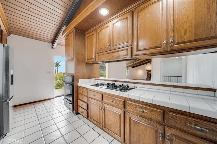 2002 Entrada Paraiso, San Clemente, California 92672