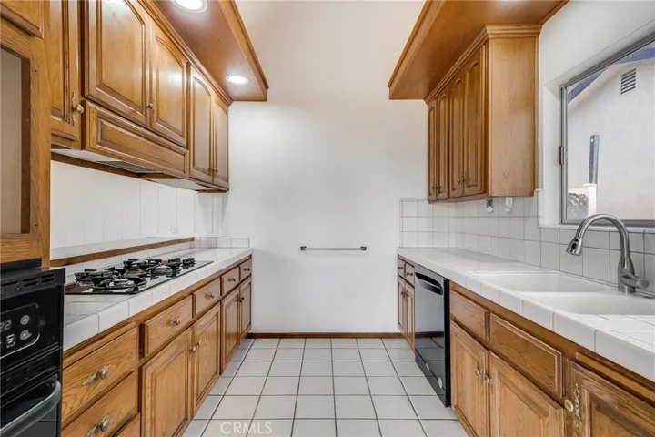 2002 Entrada Paraiso, San Clemente, California 92672