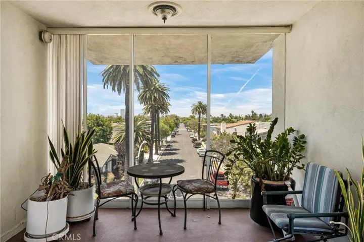 444 Obispo, Long Beach, California 90814